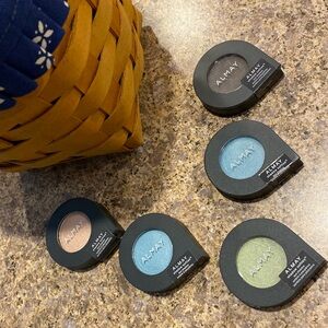 5 Almay Eye Shadows Shadow Softies Never Used